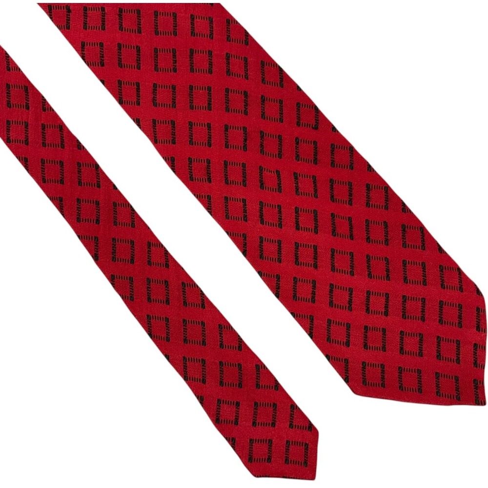 Giorgio Armani Cravatte Silk Necktie Mens 57.5x3.75 Red Black Diamond Tie Italy